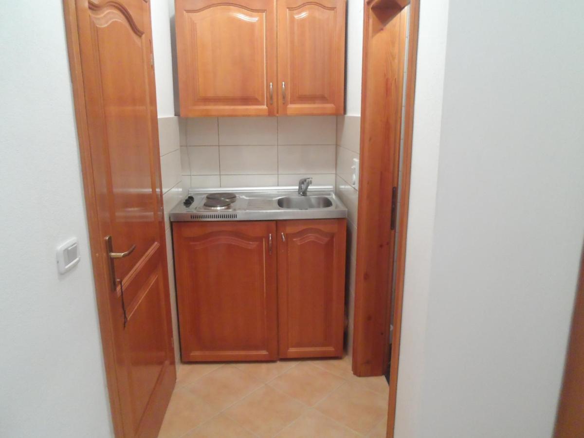 Apartments Kepi Gjerana Улцинь Екстер'єр фото